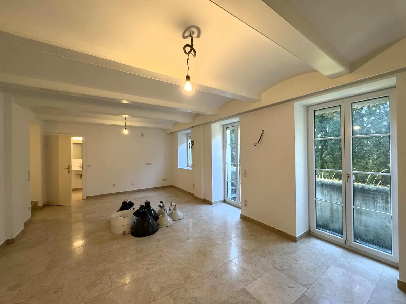 Charmante Alt-Patrizier Villa 3 Schlafzimmer, 4 Bäder + Wohnkeller // Charming old patrician villa, 3 bedrooms, 4 bathrooms + basement living area //