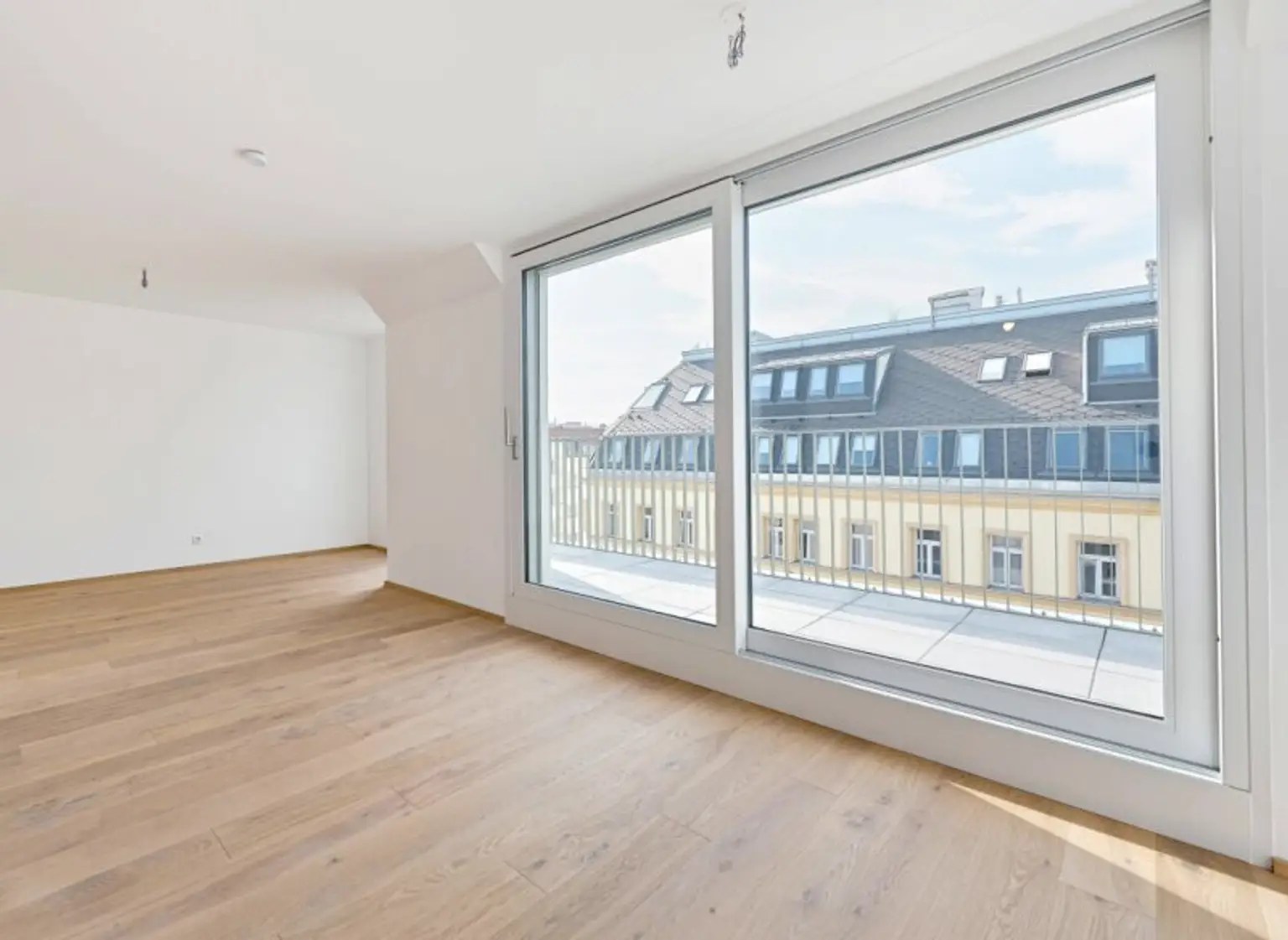 Modern wohnen in Meidling! DG-2-Zimmer-Erstbezug mit Sonnenterrasse - Top70