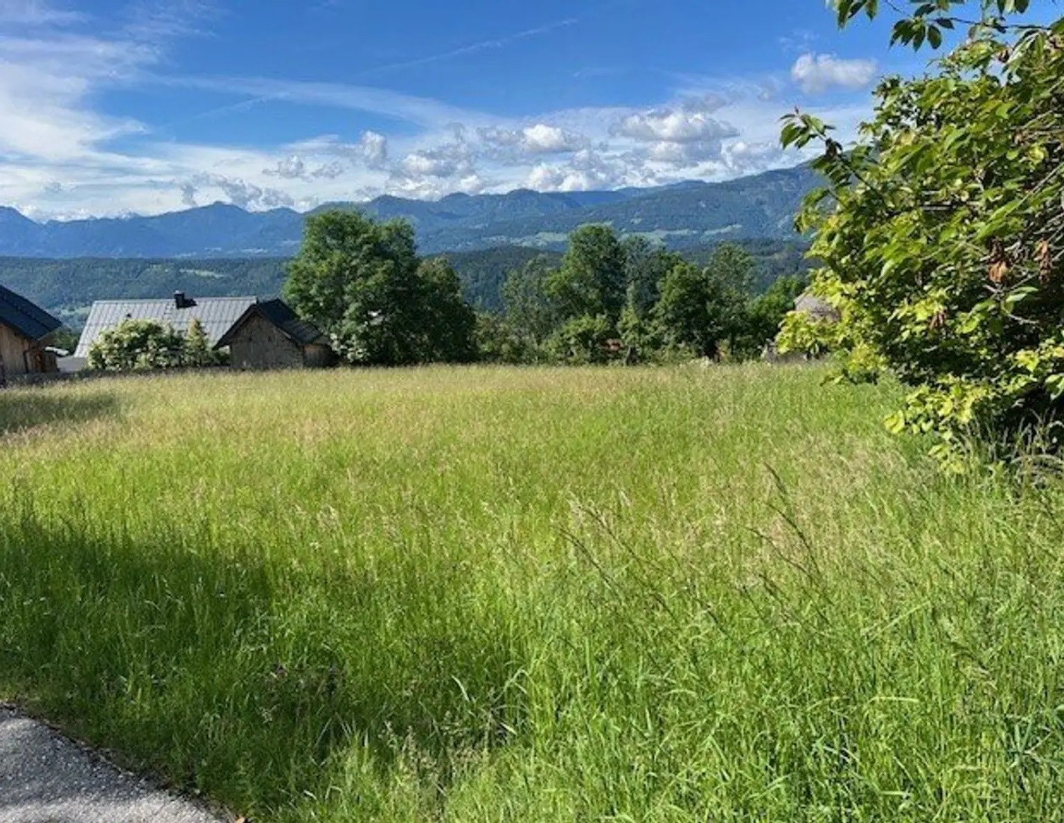 Exklusives Baugrundstück mit Berg- und Seeblick am Millstätter See / Kärnten