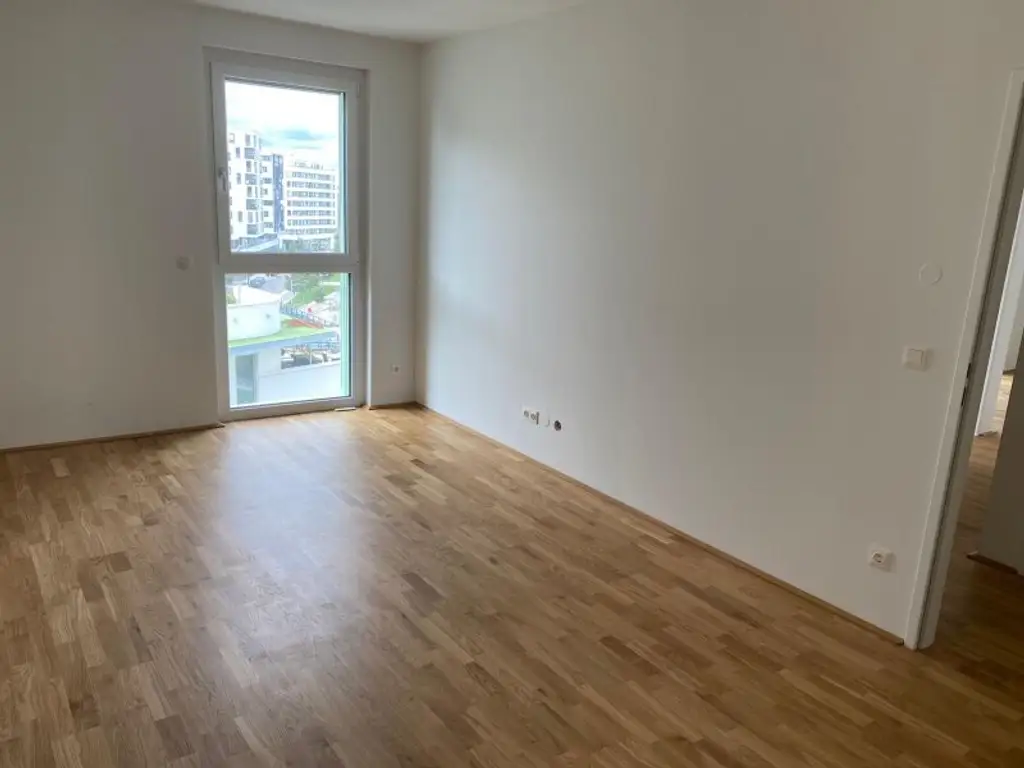 4 ZIMMER WOHNUNG MIT SEEBLICK