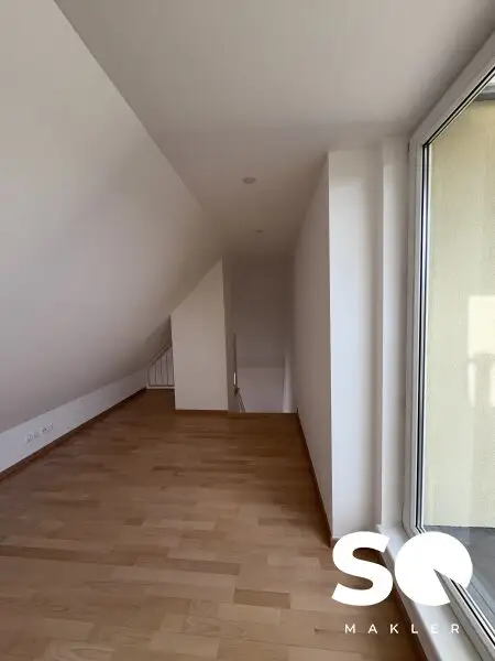 # SQ - HELLE, RUHIGE 2 ZIMMER DG-WOHNUNG INKL. TERRASSE - NÄHE RIVERSIDE - 1230 WIEN - TAG DER OFFENEN TÜR: 31.10.2025 14:00-17:00