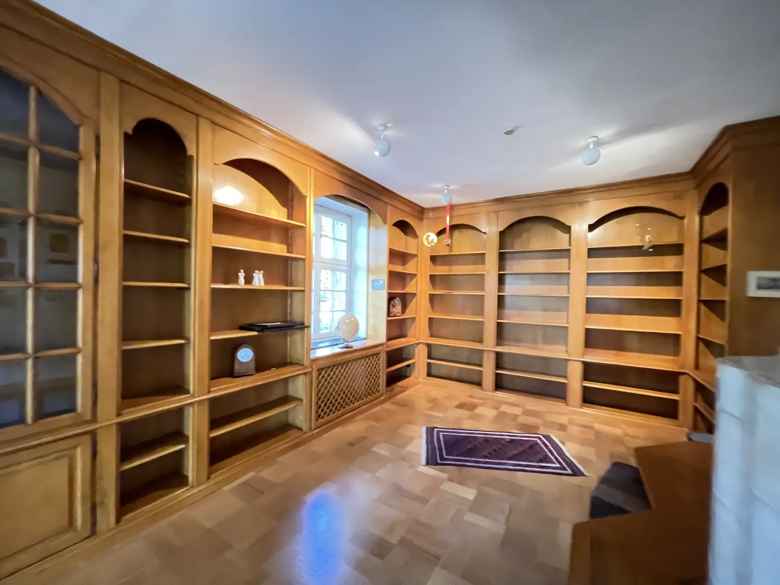Bücherwand
