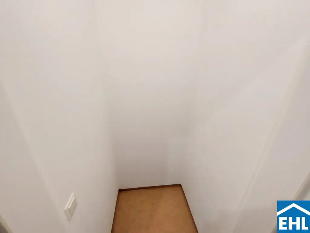 UNBEFRISTET! Großzügige 2,5-Zimmer-Wohnung mit 34m² Dachterrasse in 1050 Wien – Ihr neues Zuhause wartet!