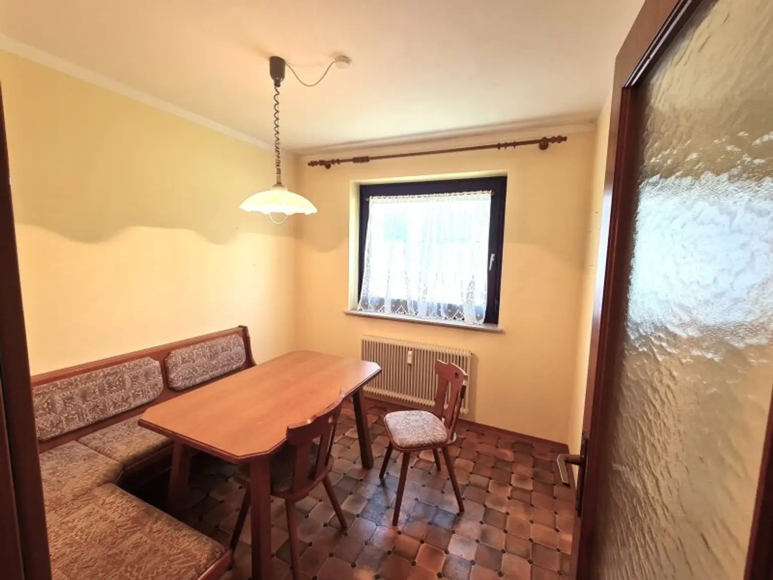 Tolle 4-Zimmer-Wohnung in Toplage von Feldkirchen – mit Loggia und eigener Garage