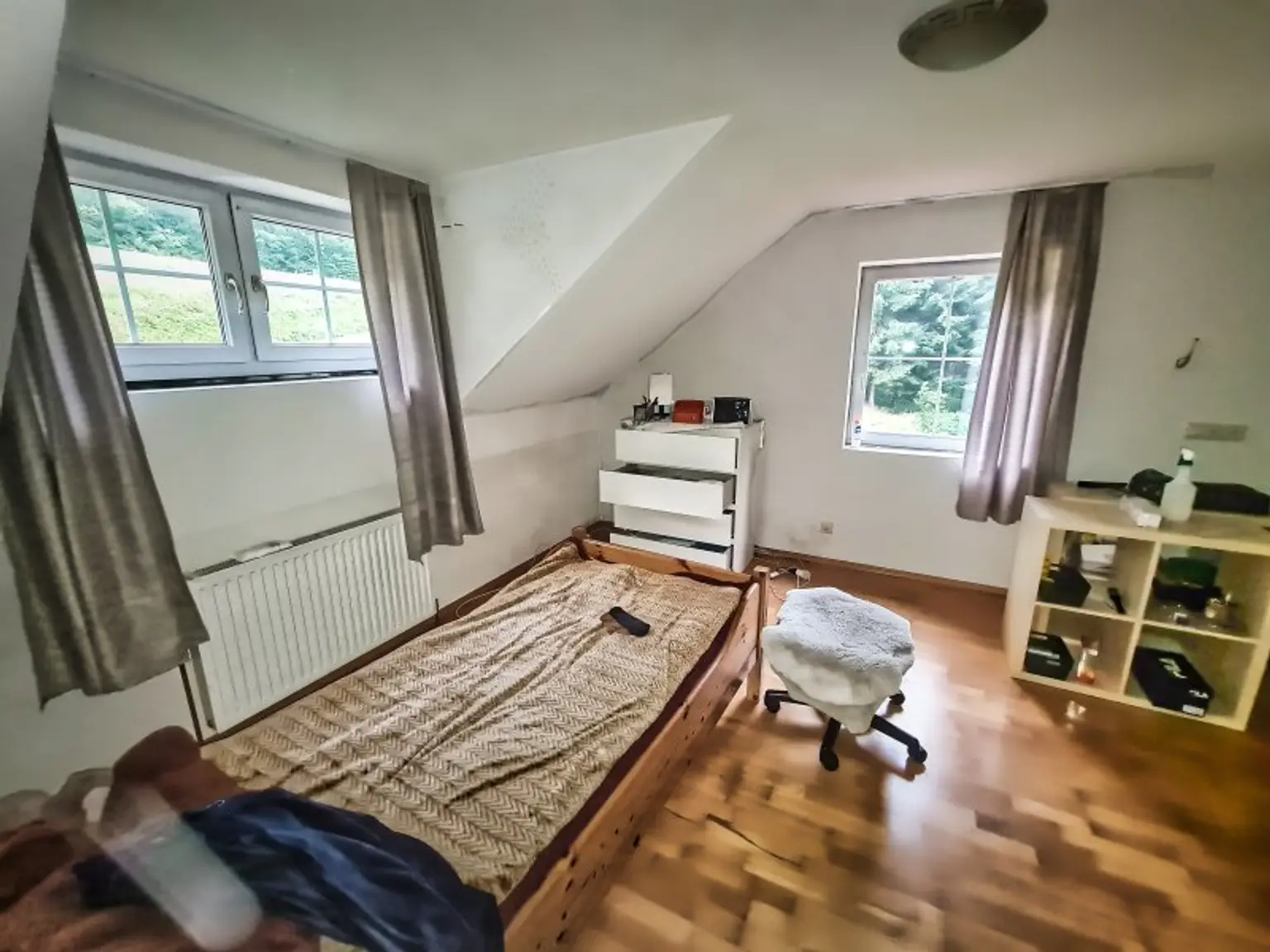 Teilsaniertes Wohnhaus am Waldesrand am Fuße der Nockberge