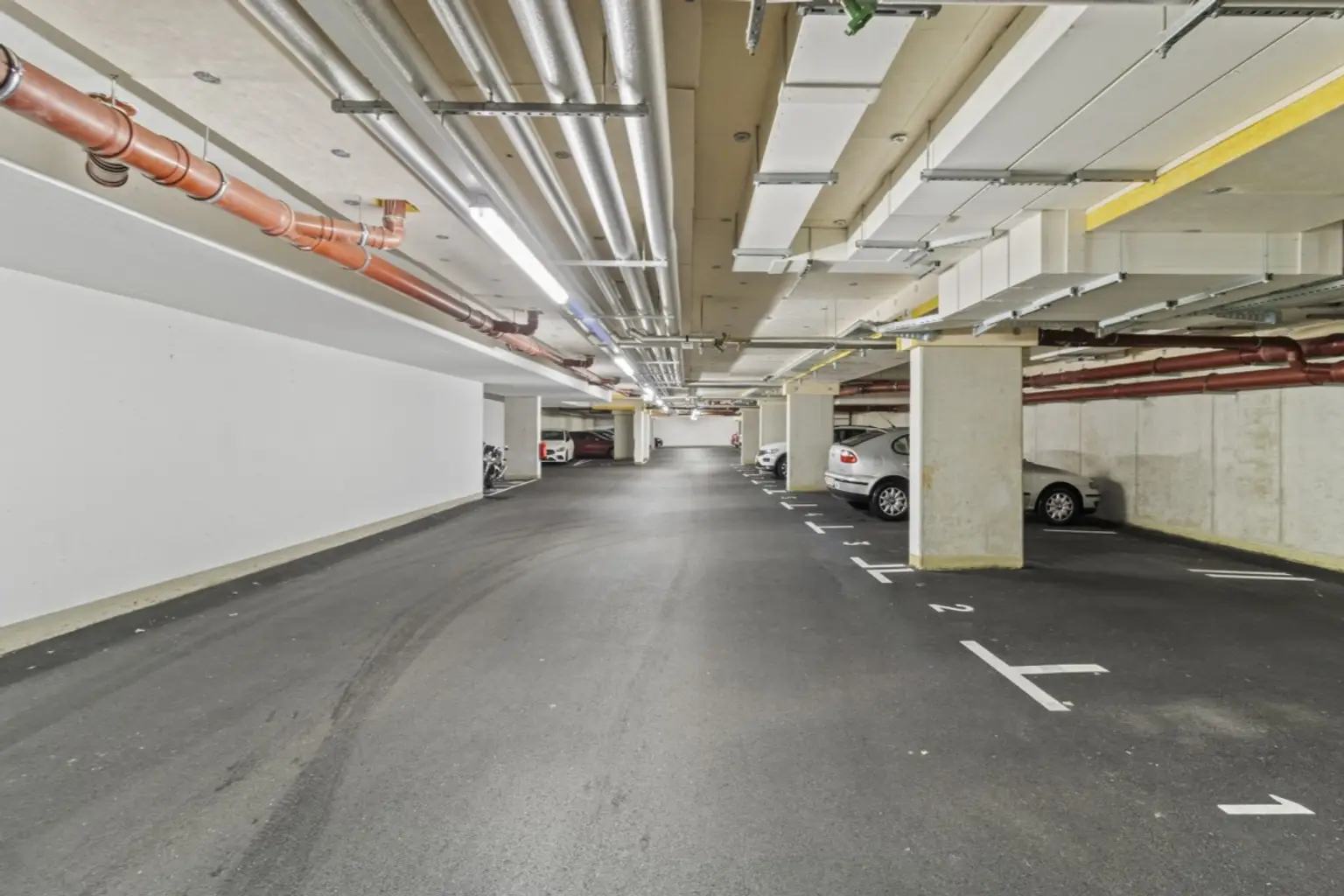 S | ++ HOCHWERTIG & GERÄUMIG ++ VIER Zimmer mit großer TERRASSE | Prima Service Immobilien