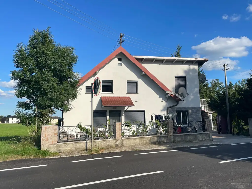 COMING SOON! Einfamilienhaus mit 6-Zimmer, Galerie, Panoramablick, Doppelcarport und viel Potential  in sonniger Lage in Gampern / Witzling