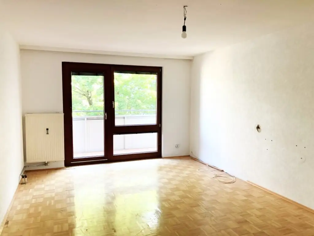 BLICK INS GRÜNE - 2 Zimmer mit Loggia direkt bei der U6