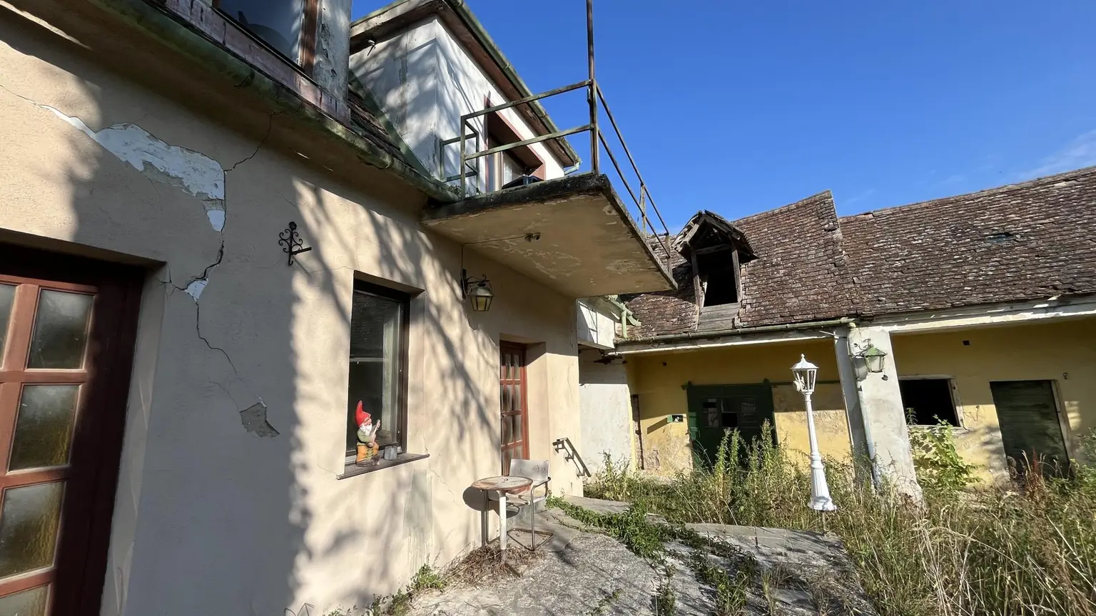 Haus hinten Terrasse