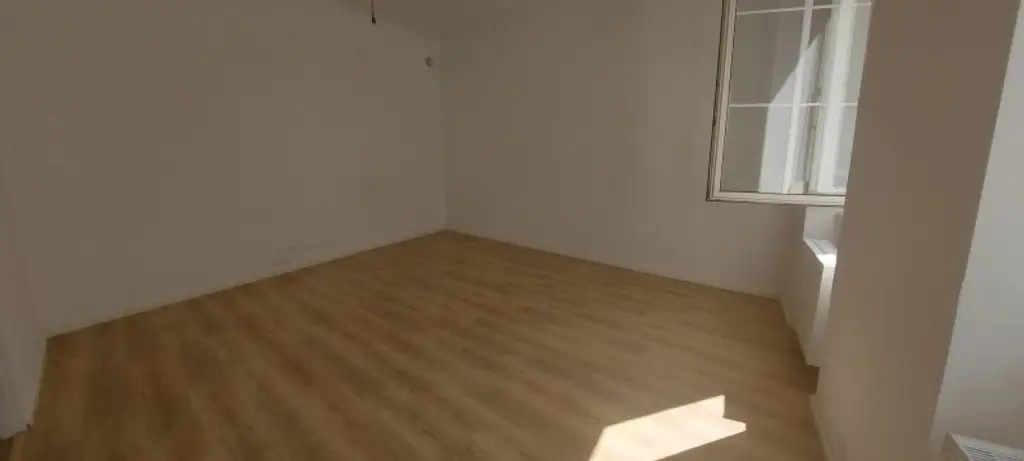Altbau-Liebling in Toplage von Baden – 85m² Wohntraum mit Parkplatz!