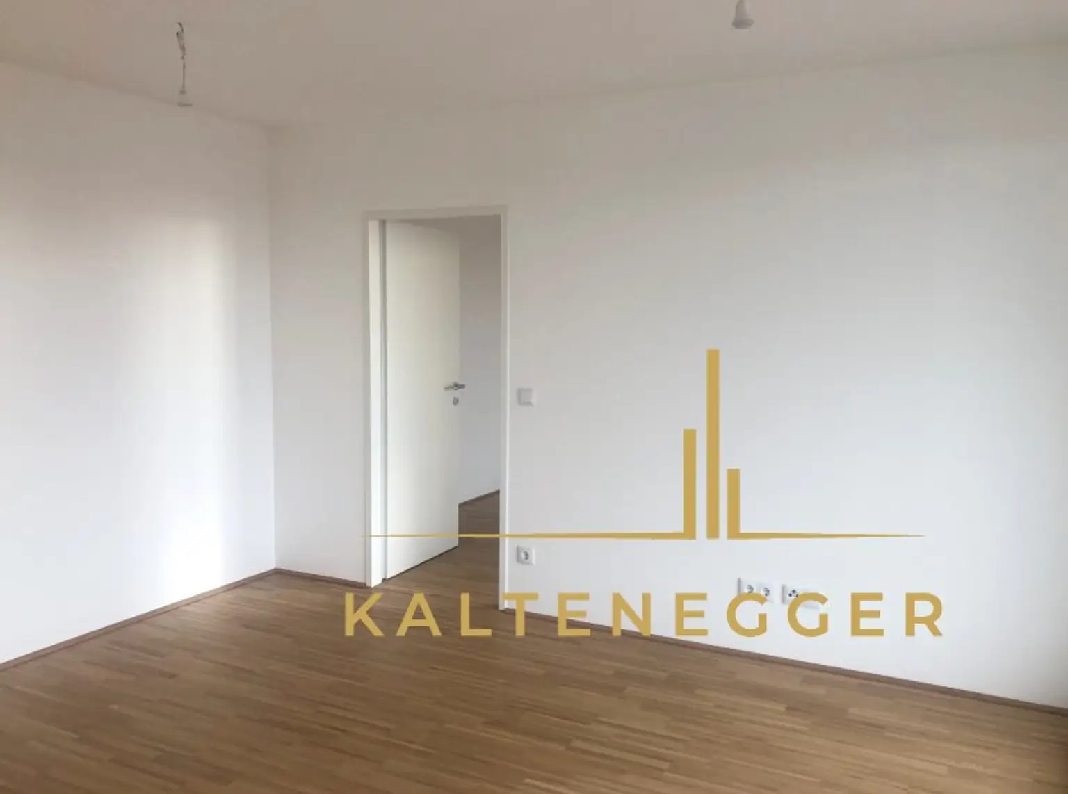 Helle 2-Zimmer Wohnung mit Terrasse im 3. Stock - für Singles oder Paare
