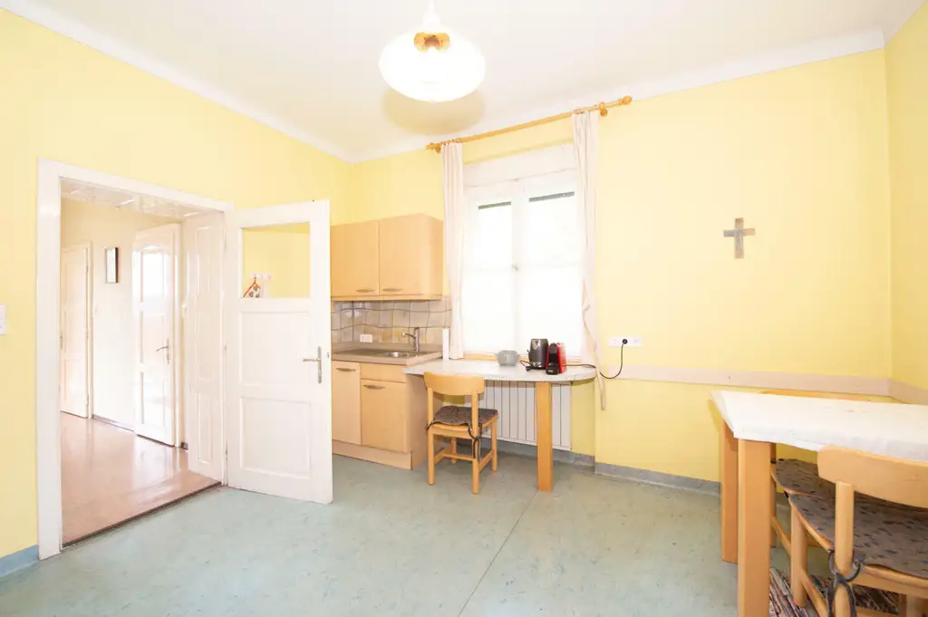 Ein Anwesen voller Möglichkeiten – großzügiges Haus mit Traumgrundstück