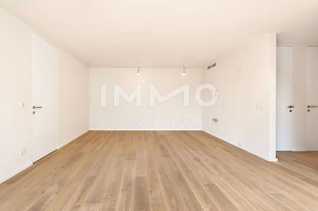 NEW! Modernes Dachgeschoss mit großer Loggia und Weitblick. ERSTBEZUG!