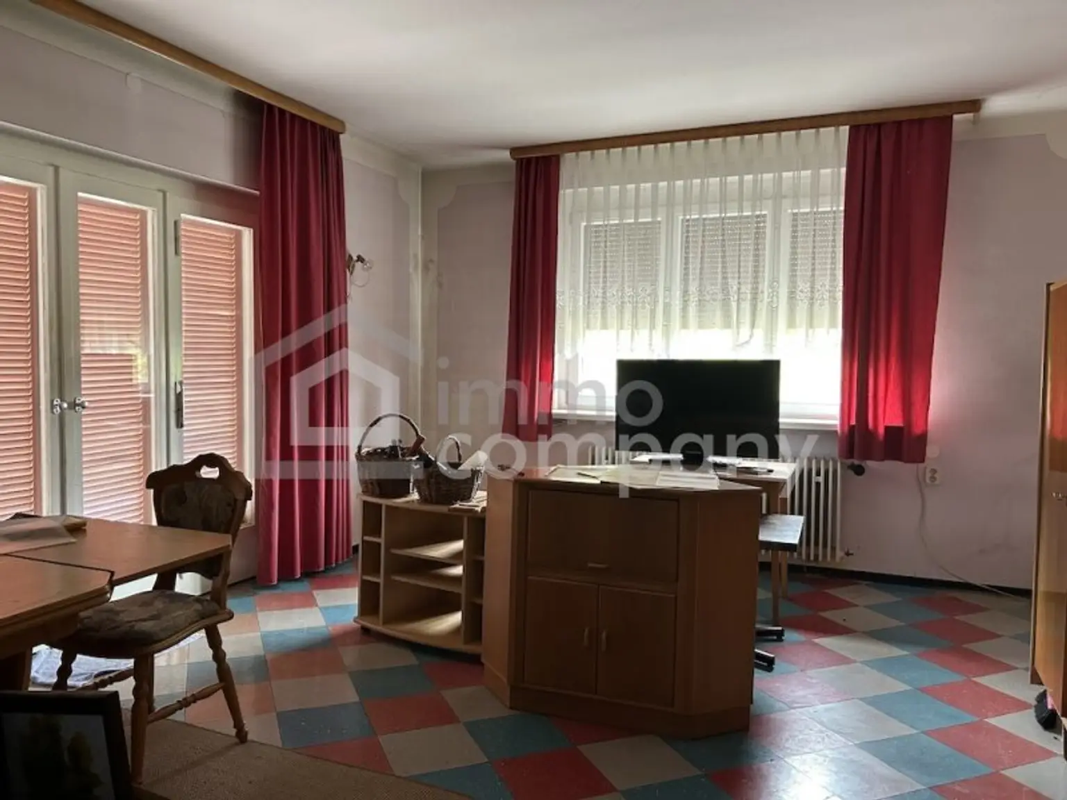 Platzprobleme??  Kommen hier sicher nicht vor...