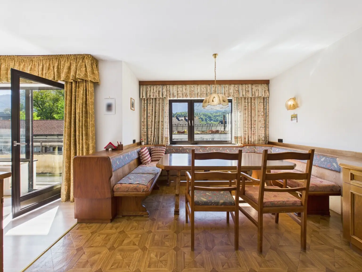 Energieautarkes Leben im Rosental – Bauland, Wohnhaus, Nebengebäude, Hackschnitzelheizung, Fernwärme