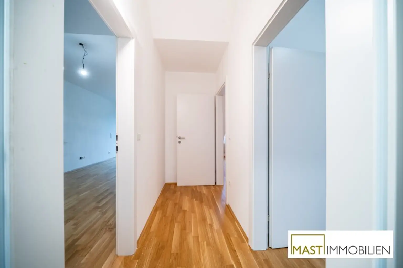 Frisch verfügbar: 3-Zimmer-Wohntraum mit Balkon in Breitenlee