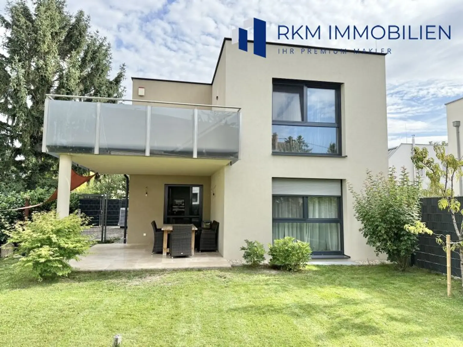 Stilvolles Einfamilienhaus – 7 Zimmer, Gartenidylle & Wohnkomfort auf höchstem Niveau