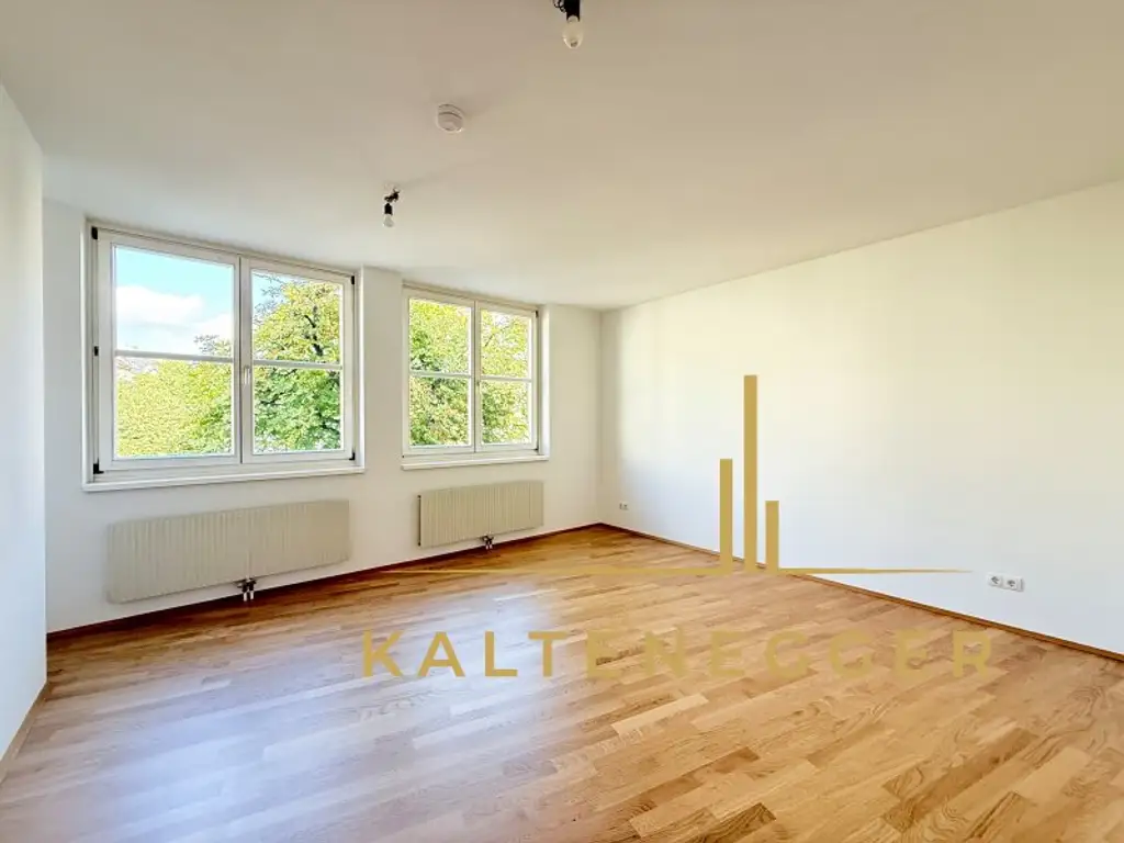 Erstbezug nach Sanierung ++ Außergewöhnliche 3-Zimmer Wohnung ++ mit großer Fensterfront und offenem Grundriss