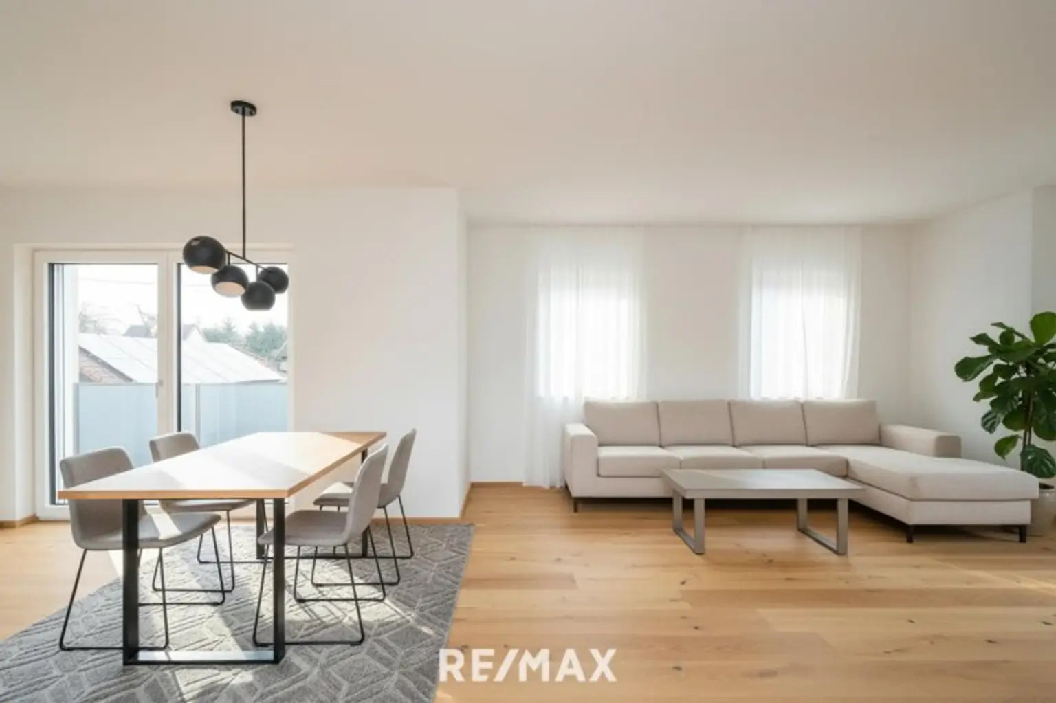 Wohn-, Küchen- und Essbereich 2 (OG)