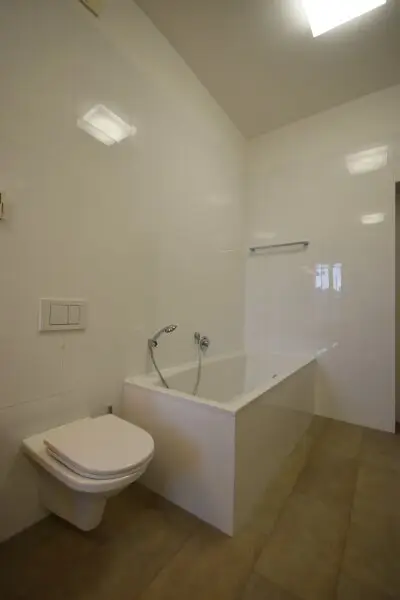 "ANDRÄVIERTEL - Stilvoll Wohnen in sanierter 3 Zimmer Altbauwohnung mit Stadtblick"