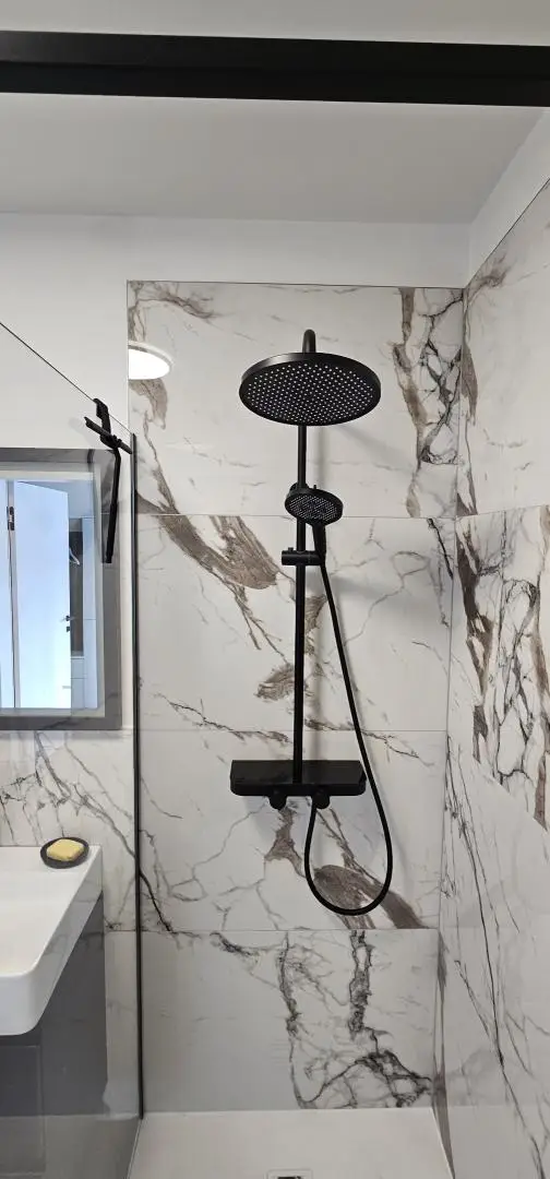 Design trifft Lebensqualität – Exklusive Neubauwohnung mit Seeblick