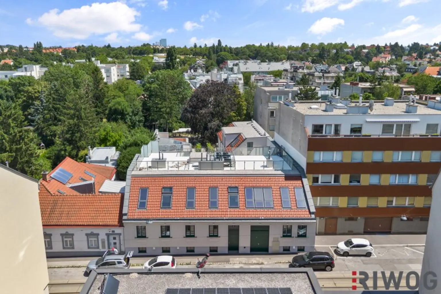 Eckreihenhaus mit wunderschönen Garten und hochwertiger Ausstattung
