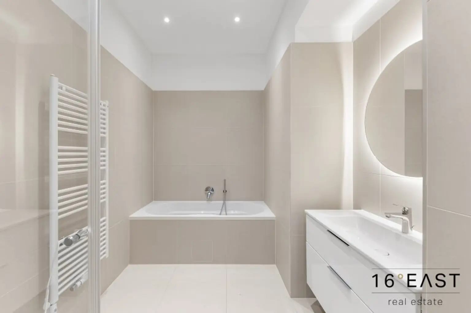 Helle 3-Zimmer-Wohnung im Stilaltbau | neu renoviert | Erstbezug | Wien-Hietzing