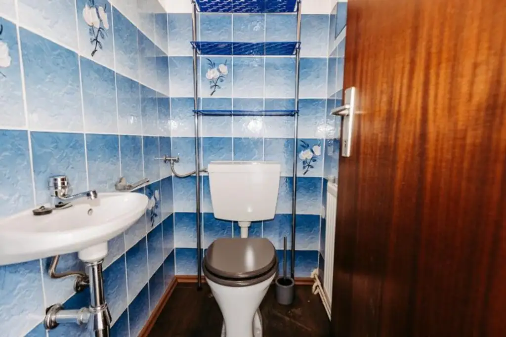 Gepflegtes, neu revitalisiertes  und liebevoll erhaltenes Landhaus. Natur, Sonne, Ruhe,  Seelenheil.