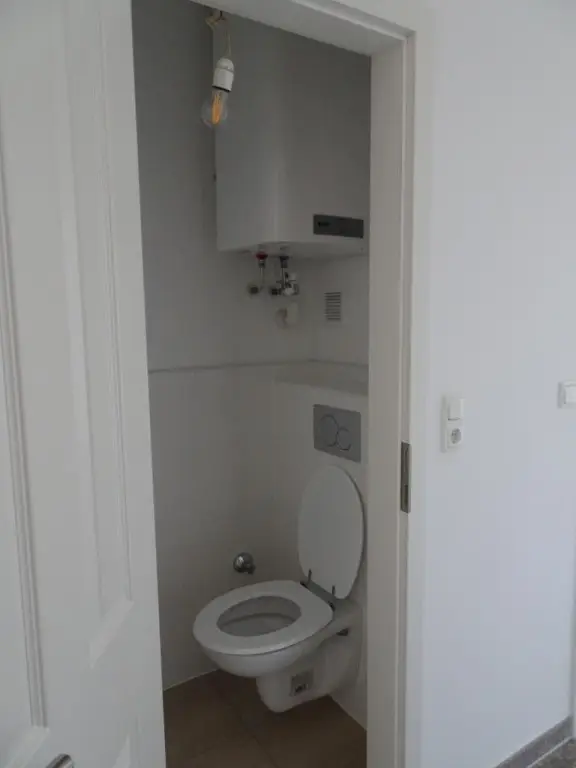 Sonnige 2,5-Zimmer-Wohnung mit Balkon und Mieter!