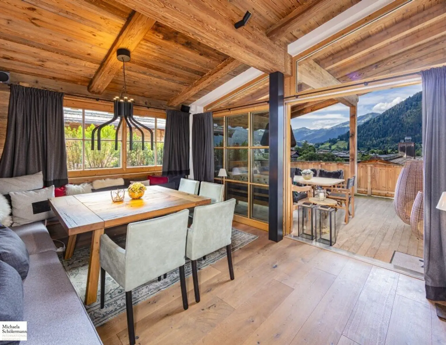 Reith bei Kitzbühel: Exklusives Alpen-Chalet - top Lage und Ausstattung