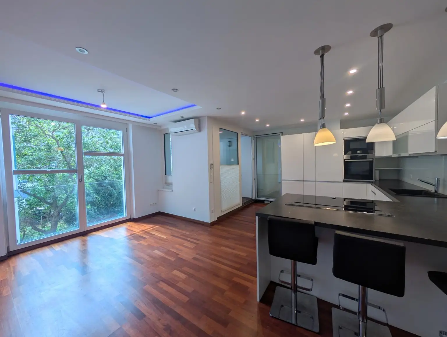 Wohnzimmer MTW 1210 Wien