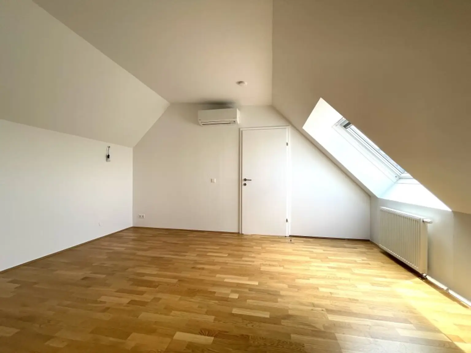 Dachgeschosswohnung - 4,5 Zimmer; 103,51 m² ,zum Kauf