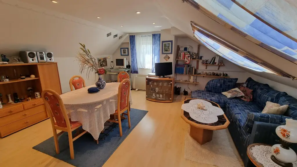Gepflegtes Einfamilienhaus mit Pool und Garten in St. Georgen