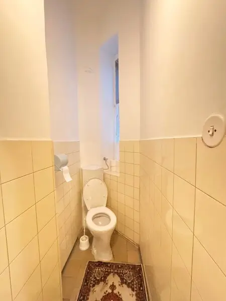 ++NEU++ Wohnungspaket! Seltene Gelegenheit: ZWEI nebeneinanderliegende Stilaltbauwohnungen nahe Park – unbefristet vermietet!  Prächtige Liegenschaft beim Ebner-Eschenbach-Park!