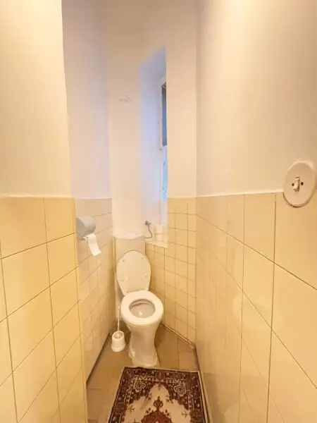 ++NEU++ Wohnungspaket! Seltene Gelegenheit: ZWEI nebeneinanderliegende Stilaltbauwohnungen nahe Park – unbefristet vermietet!  Prächtige Liegenschaft beim Ebner-Eschenbach-Park!