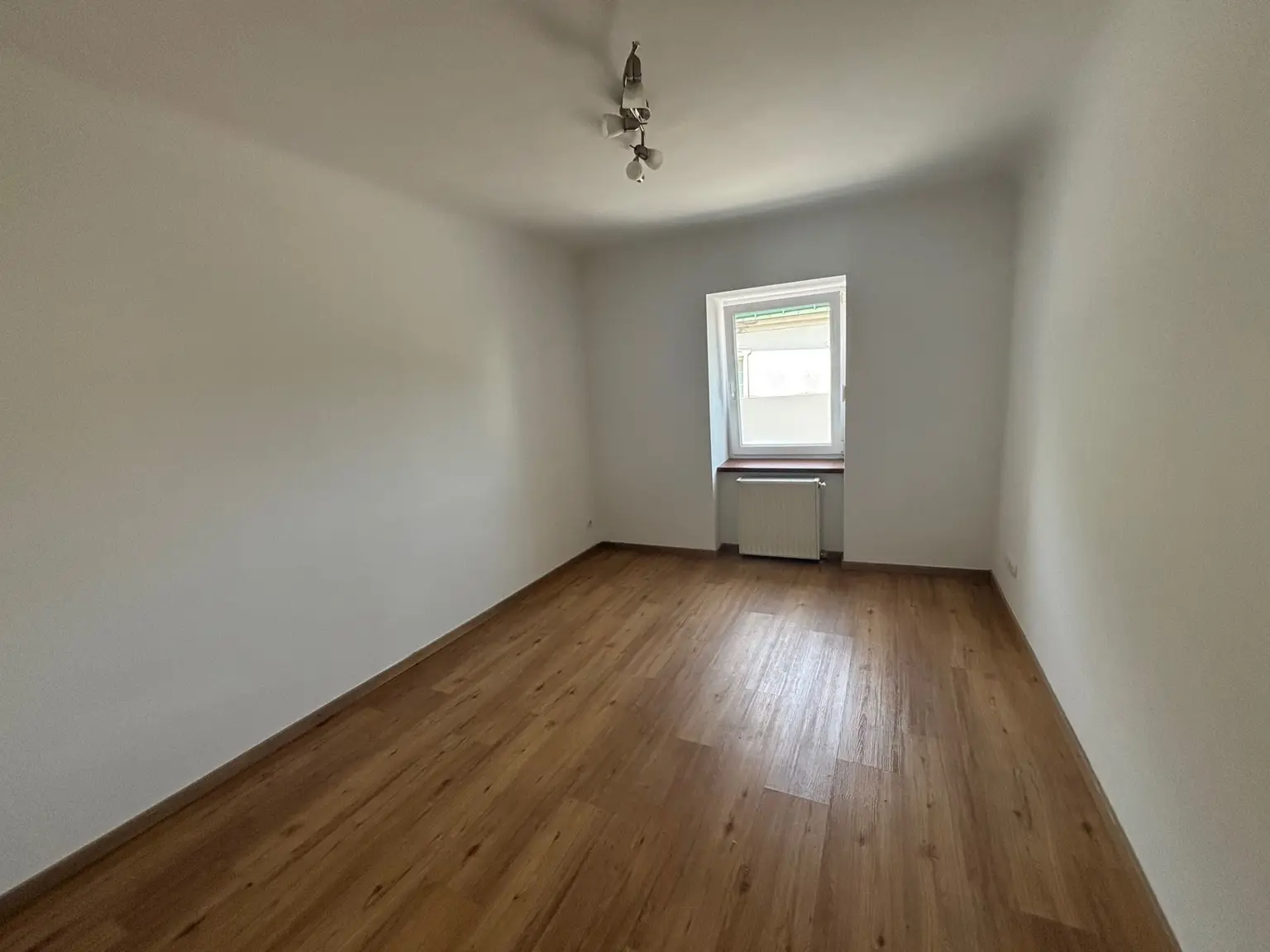 FÜR DEN KÄUFER PROVISIONSFREI, 2-Zi-Wohnung MRG Vollausnahme!!!