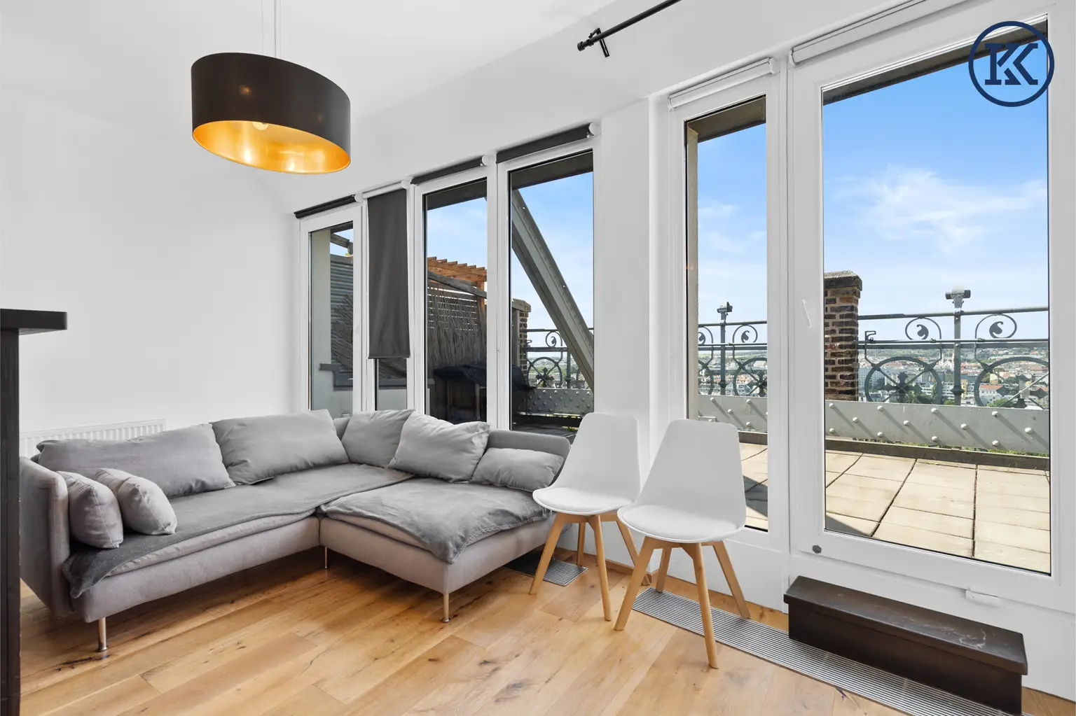 Traumhafte Maisonette-Wohnung direkt beim Gasometer – Wohnen mit Weitblick über Wien!