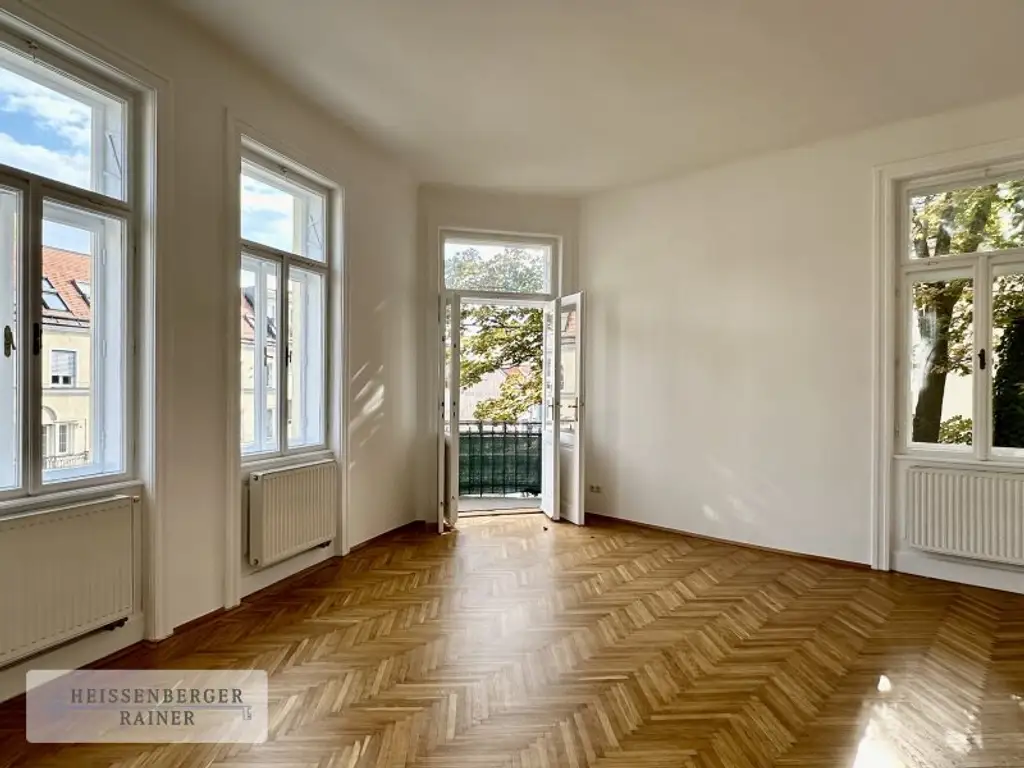 BELETAGE IN ALTHIETZING /// UNTER ST. VEIT /// GROSSZÜGIGE ALTBAUWOHNUNG