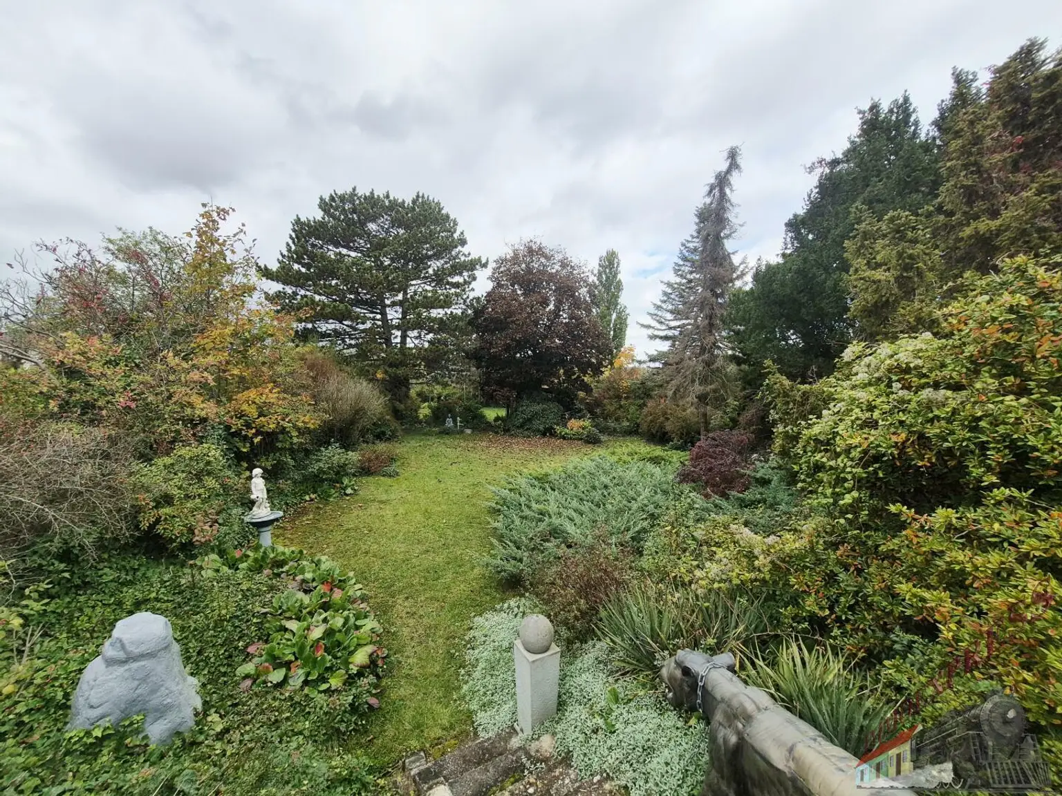 Großzügige 1341m2 Bauland mit Altbestand