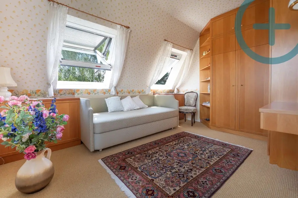 Charmante Doppelhaushälfte mit Gartenidylle & Wohlfühlcharakter