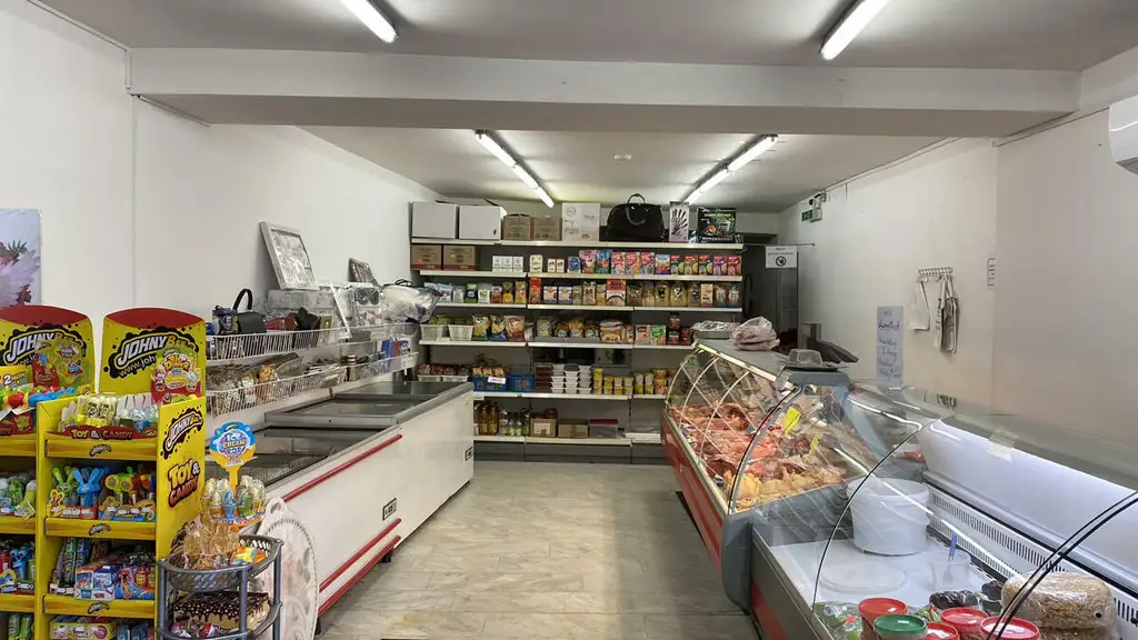 8020 Graz: günstiges, ebenerdiges Geschäftslokal mit Auslagenfront an Frequenzlage