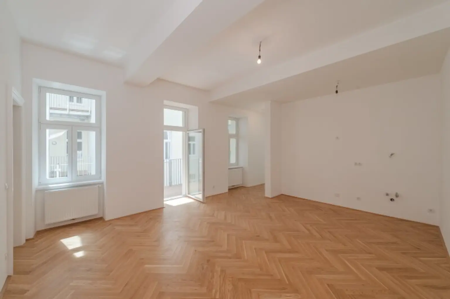 ++NEU++ Fantastische 2-Zimmer Altbauwohnung mit Balkon