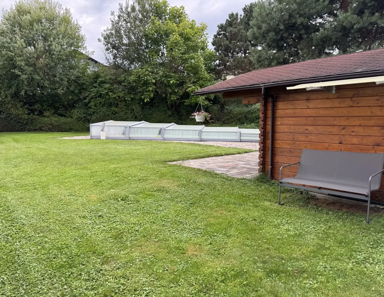 Ruhiges Baugrundstück in Panoramalage nahe Laßnitzhöhe bei Graz - mit Pool & Altbaumbestand