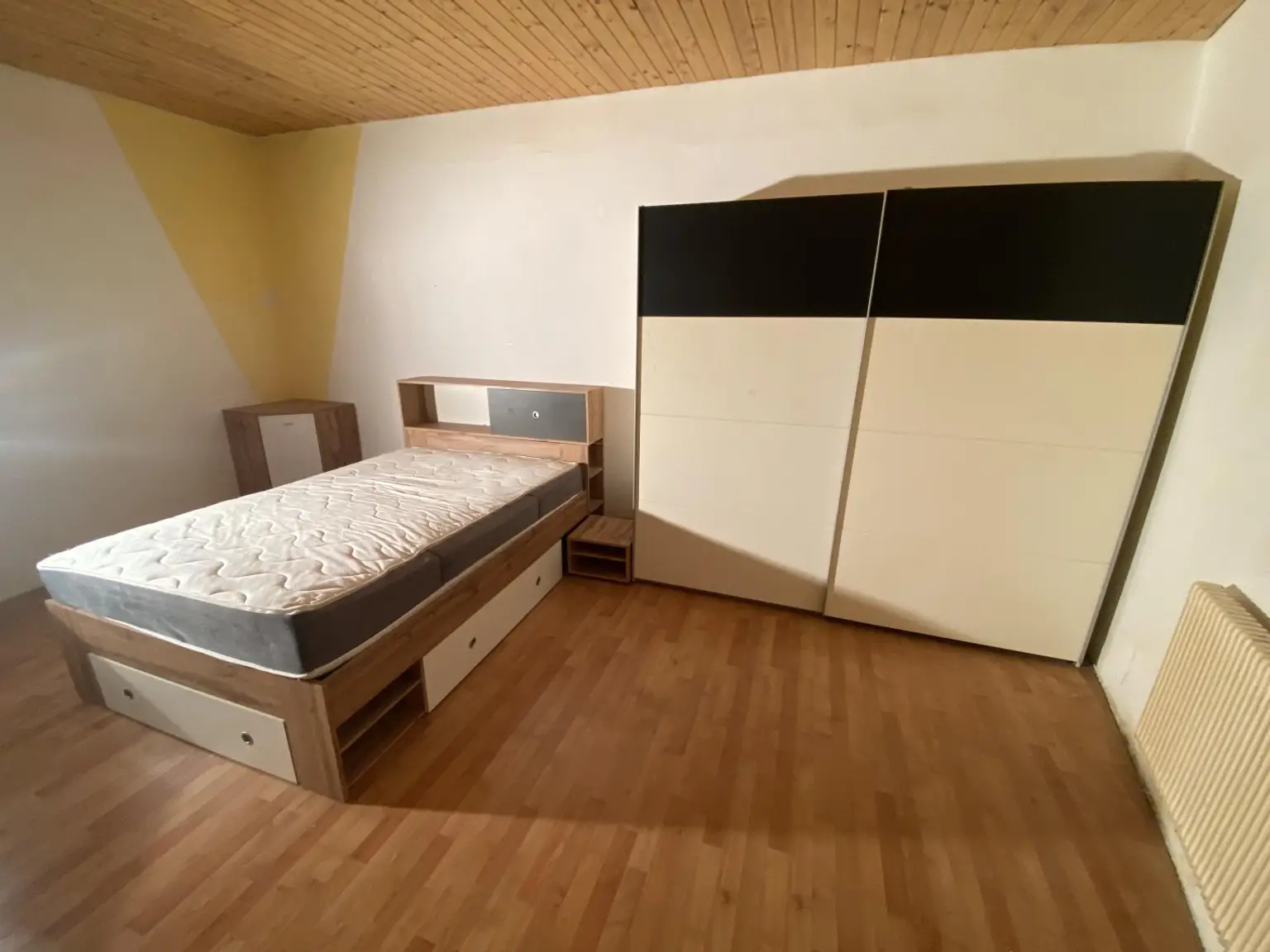 7 - Schlafzimmer b