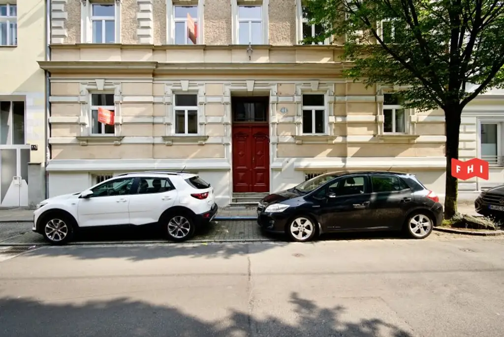 Komfortable Altbau Wohnung im Zentrum