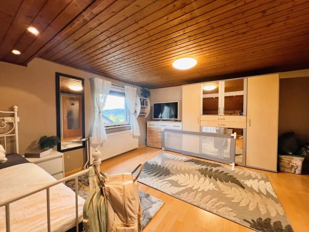 Selbstversorger Hof für die ganze Familie in ruhiger Lage und tollem Fernblick!