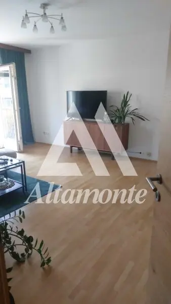 Helle 3-Zimmer-Wohnung im 3. Liftstock mit schöner Loggia - Nähe Augarten & Jakominiplatz, 8010 Graz