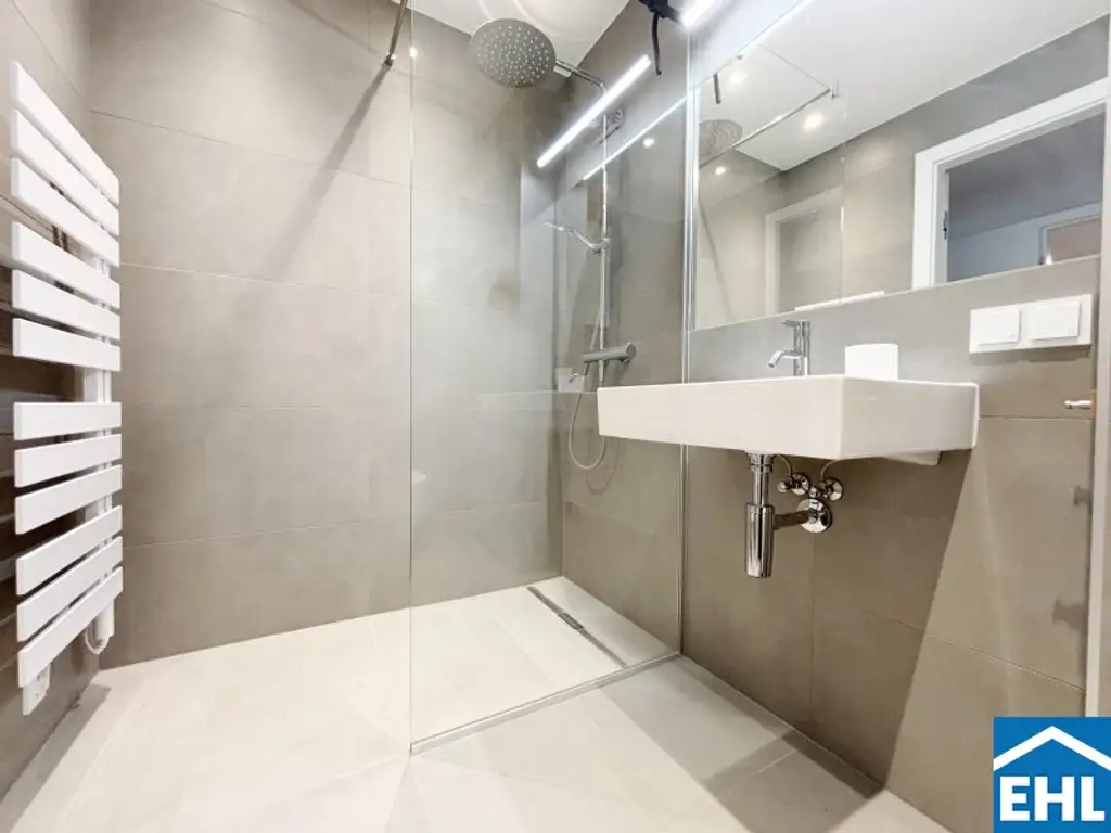 3-Zimmerwohnung mit Pool & Eigengarten!