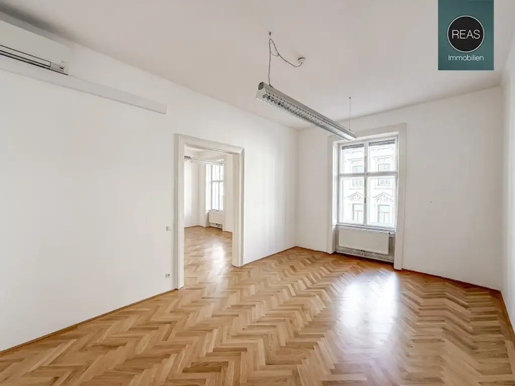 Klimatisiertes Büro bei neuer U5 Station! Repräsentatives Haus in bester Innenstadtlage bei der Votivkirche!