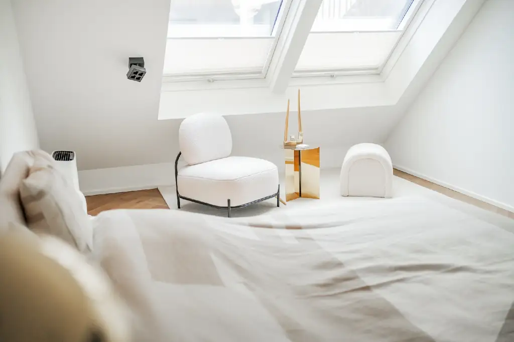 Exklusives Maisonette-Apartment; Modernes Wohnen auf zwei Ebenen